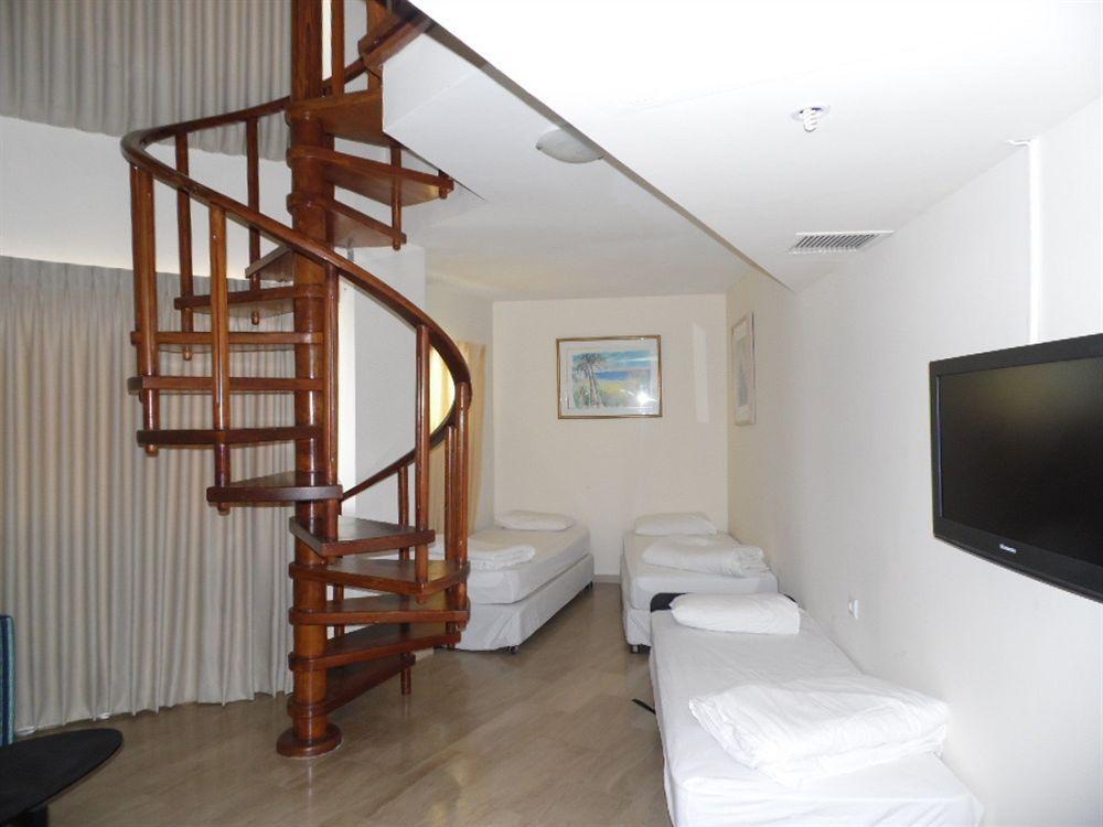 Hotel Blue Weiss Netánja Kültér fotó